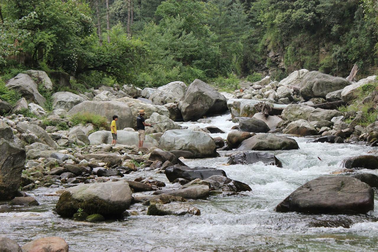 Tirthan Anglers' Retreat Banjār Zewnętrze zdjęcie