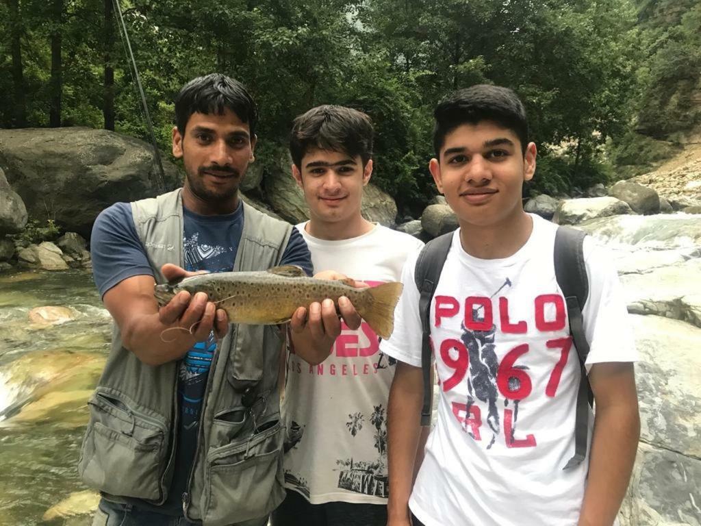 Tirthan Anglers' Retreat Banjār Zewnętrze zdjęcie